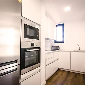 https://apartamento-de-diseno-en-el-centro-de-reus-3-1.catalonia-hotels.com